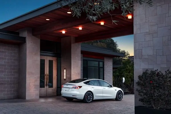 Motorbuys lets you crowdsource the best car deal available for novated lease across Australia