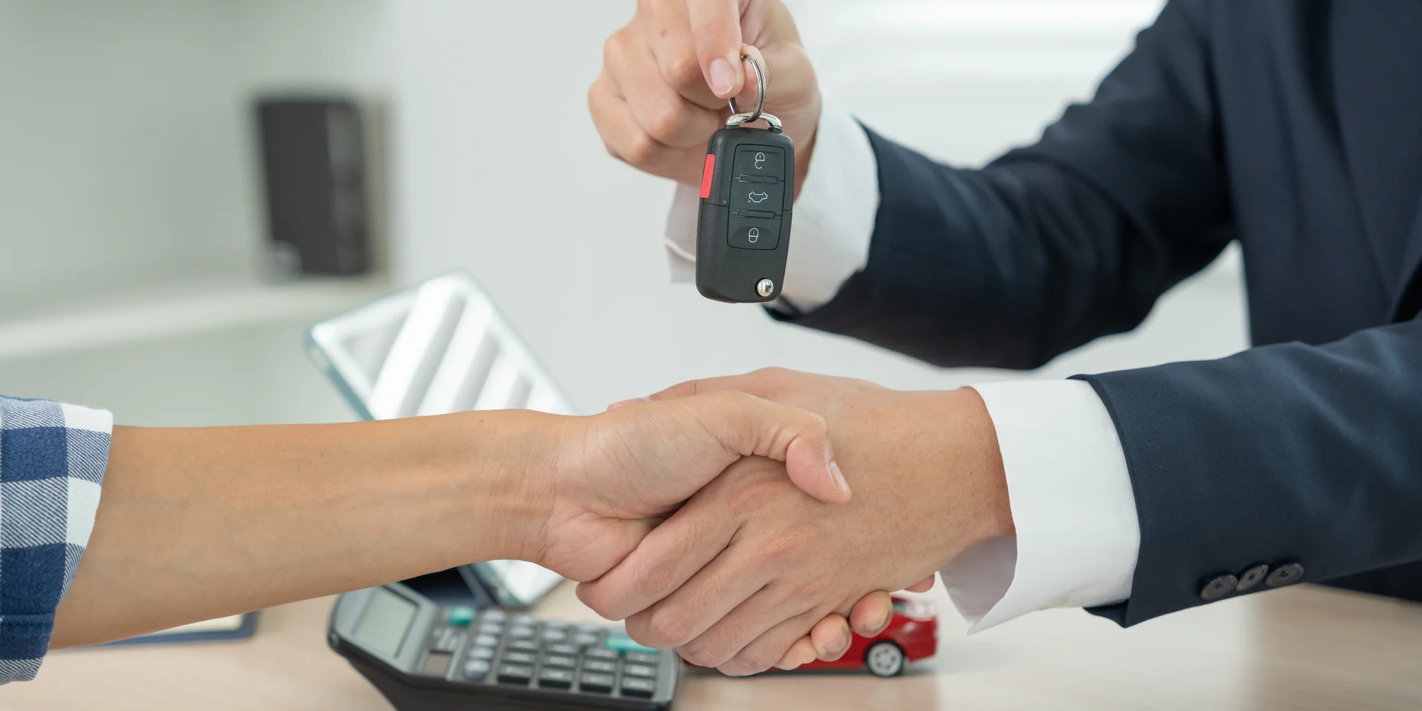 The Great Australian Car Debate: Novated Lease vs. Buying Outright – Which is Better for Your Budget?